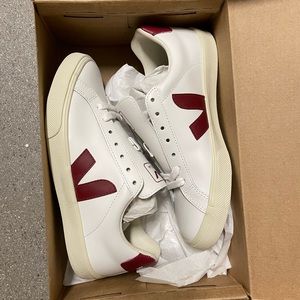 Veja Women Esplar Leather Trainers Extra White Marsala Red size 6